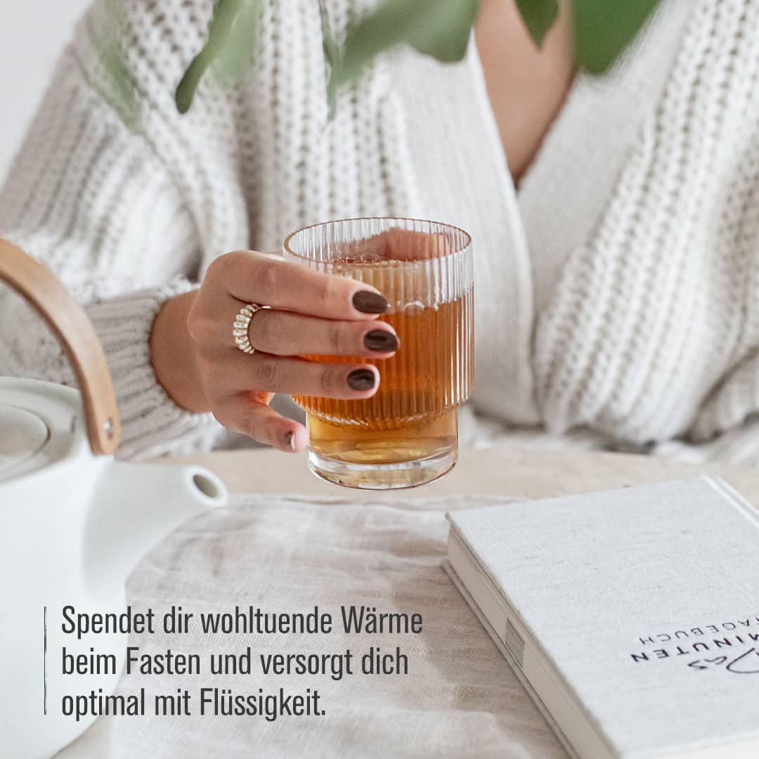 Tee für Wärme und optimale Flüssigkeit beim Fasten