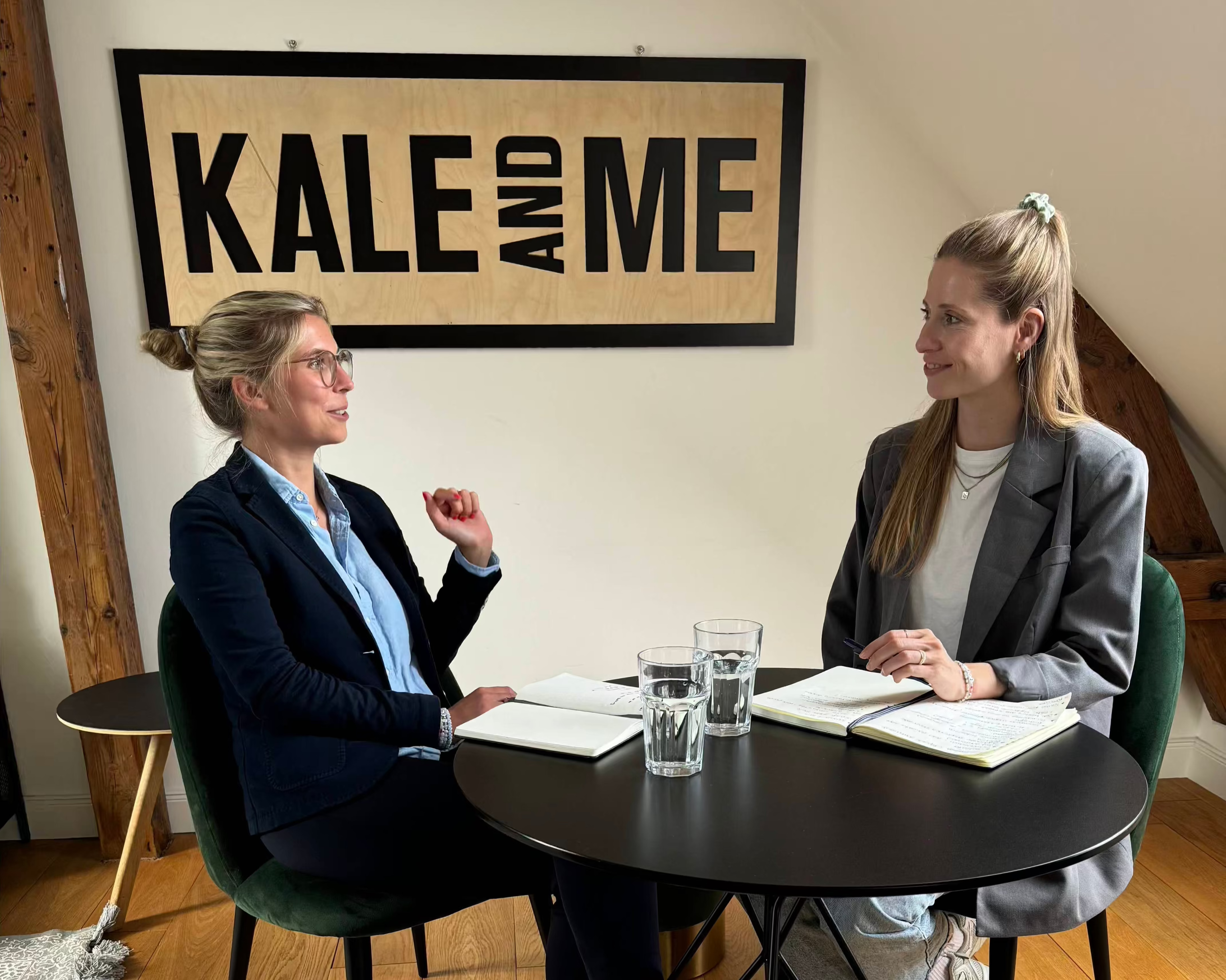 Meeting 2 Frauen